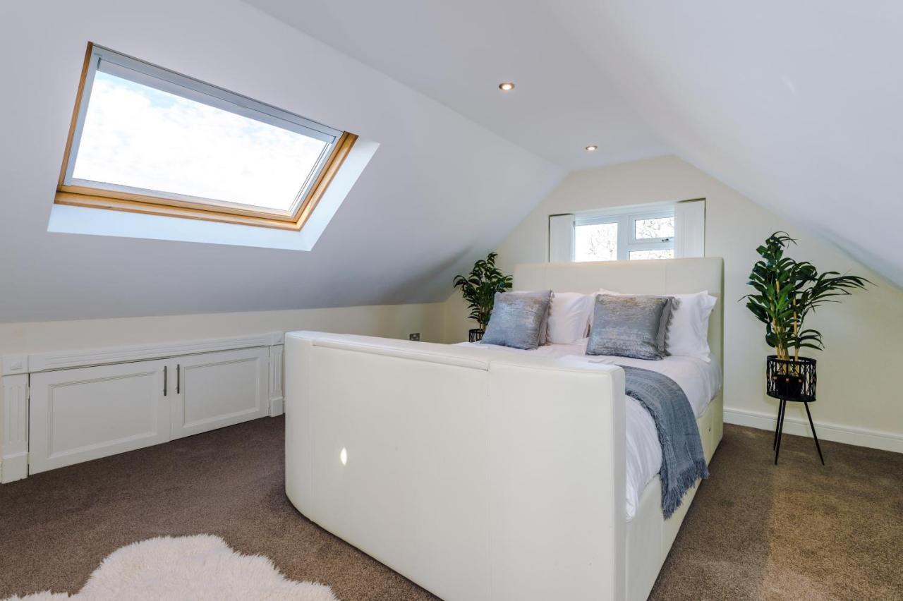 "Woodlands" By Greenstay Serviced Accommodation - Luxury 3 Bed Cottage In North Wales With Stunning Countryside Views & Parking - Close To Glan Clwyd Hospital - The Perfect Choice For Contractors, Business Travellers, Families And Groups Bodelwyddan المظهر الخارجي الصورة