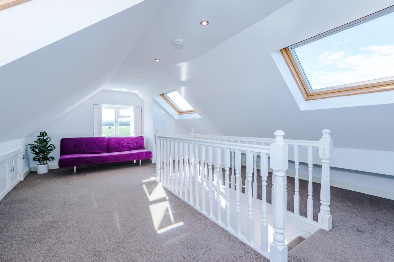 "Woodlands" By Greenstay Serviced Accommodation - Luxury 3 Bed Cottage In North Wales With Stunning Countryside Views & Parking - Close To Glan Clwyd Hospital - The Perfect Choice For Contractors, Business Travellers, Families And Groups Bodelwyddan المظهر الخارجي الصورة